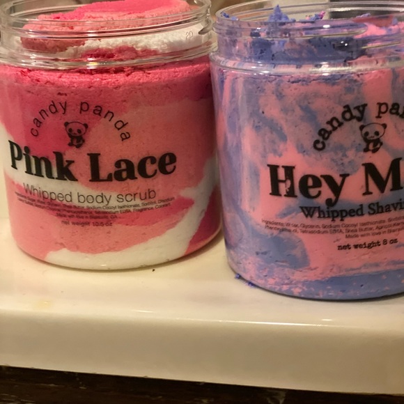 Meet your Posher, Amanda - Picture 2 of 2